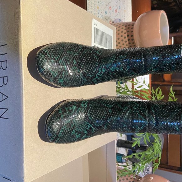 UO Faux Snake Harlow Boots - Picture 3 of 4